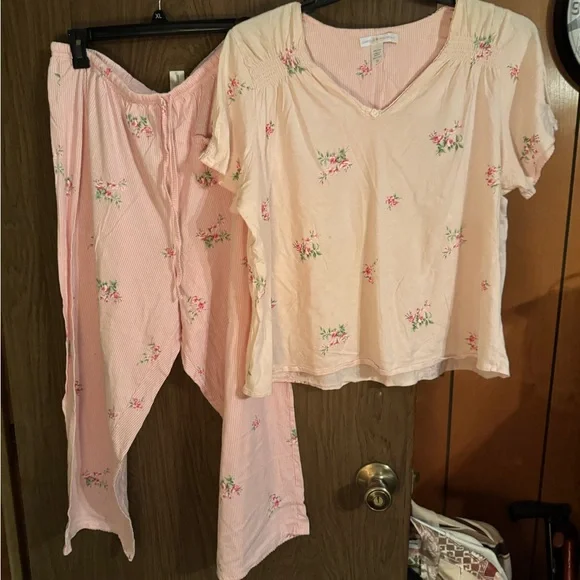 Midnight by Carole Hochman Pink Floral Pajama Set - Picture 1 of 3
